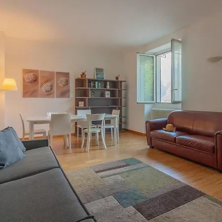 Varenna Apartment Perledo